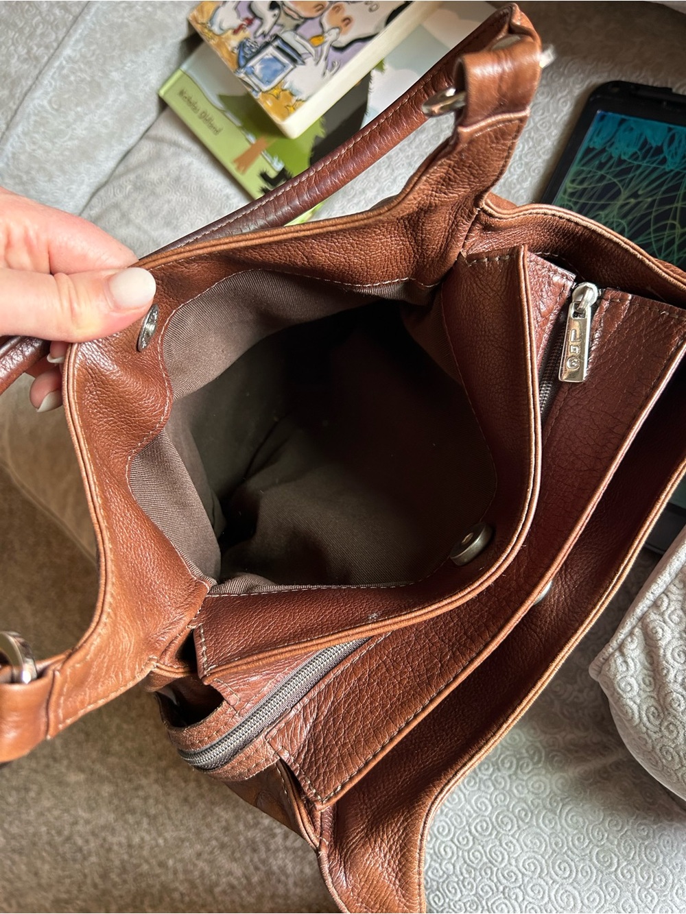 Brown Leather Shoulder Bag - Unbranded - Picture 6 of 8